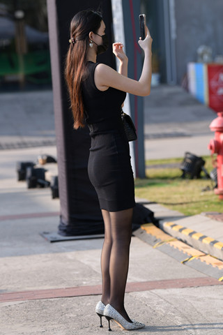 黑丝包臀裙高跟时尚美女