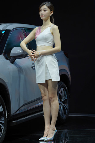 高跟车模