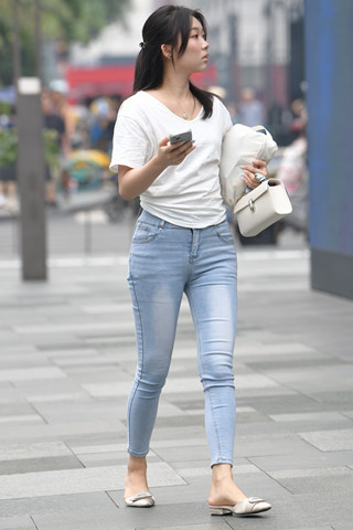 一看就温柔的小姐姐